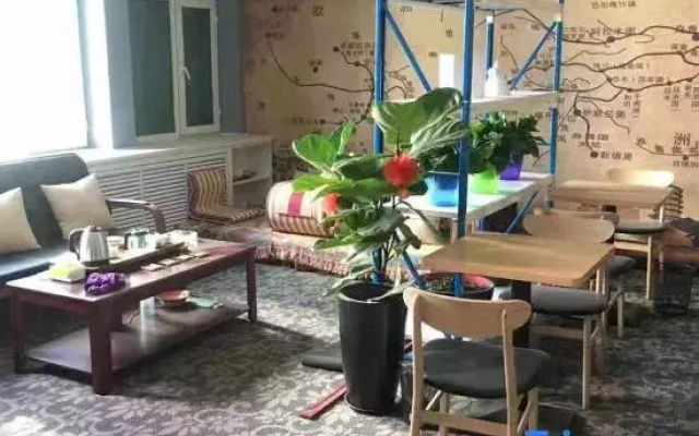 Urumqi light inn (Museum shop)