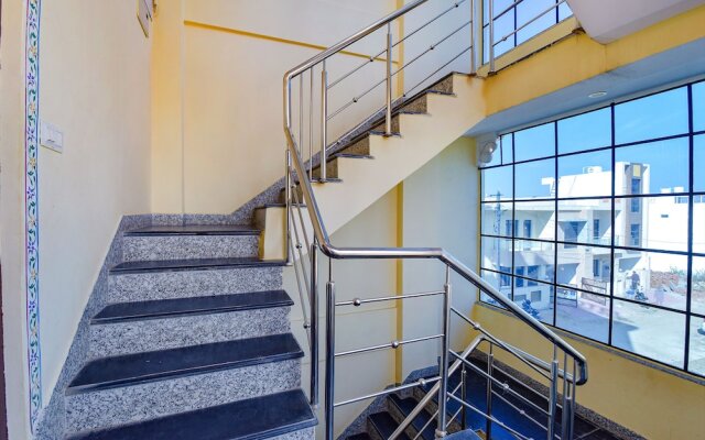 Fabhotel Achrol Palace