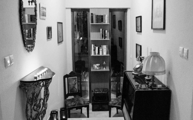 7 Palms Hotel Apartments