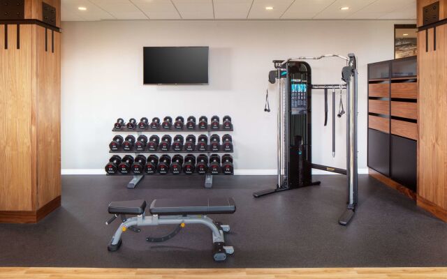 Hampton Inn Boston Seaport District