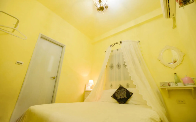 Rabbit house hotel