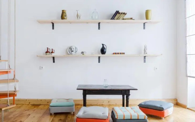 Smoking Dogs Apartment