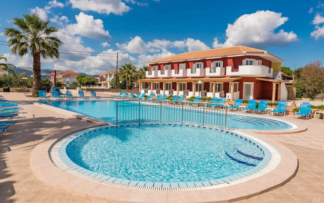 Yakinthos Hotel