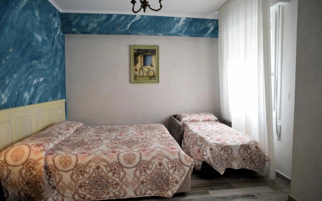 Suites Train Station Mestre Apartment    (No Front Desk Need To Contact Property 5  Days In Advance)