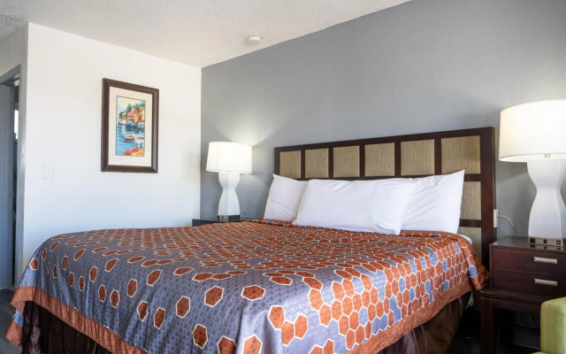 OYO Hotel Ocala FL I-75