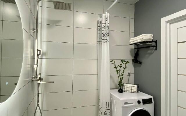 Девушка и Журавль