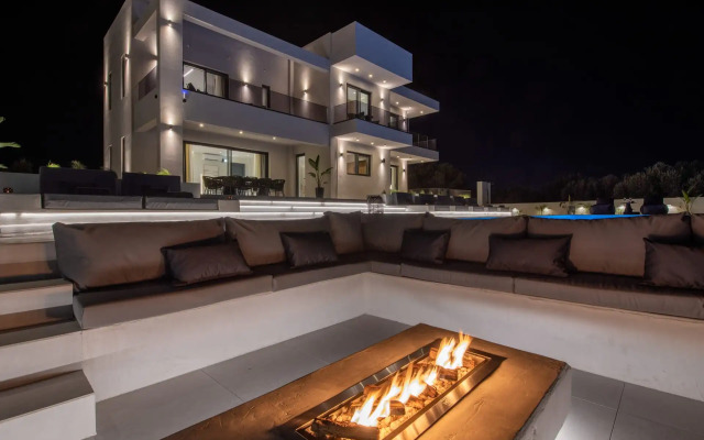 LeEva Oasis Villa