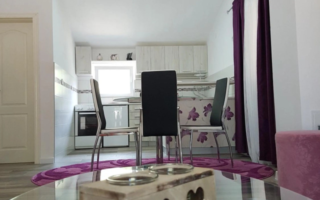 Apartment Jelena Sutvara