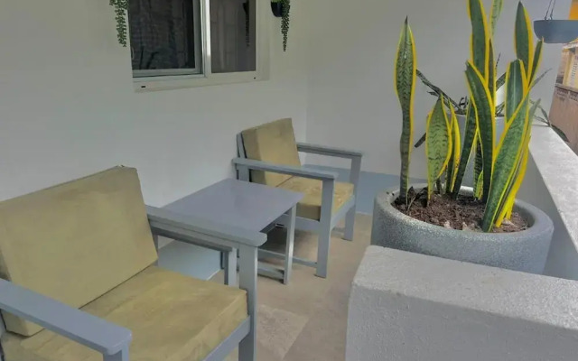 Quaint Studio Apartment in Soufriere From Claviers
