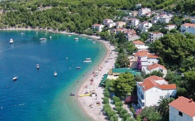 Apartment Stipic Omis - Three Bedroom Apartment With Terrace