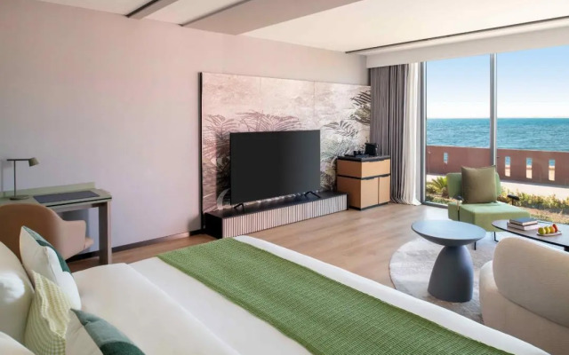 Golden Tulip Sharma Resort