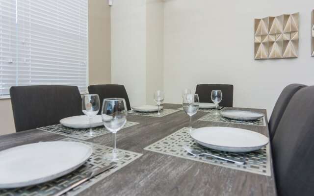 Beautiful  Apartment at Storey Lake 272975