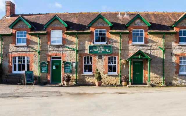 Three Horseshoes Inn