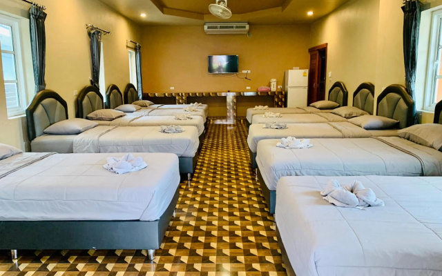 Benwadee Resort – Guest Rooms – Pong