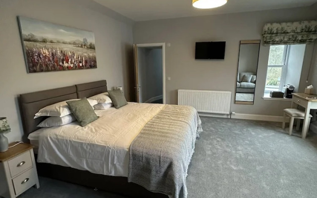 The Kenmuir Arms Hotel