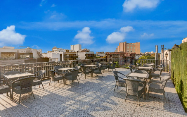 Super Townhouse Sushant Lok Phase 1 Formerly Hotel Neven