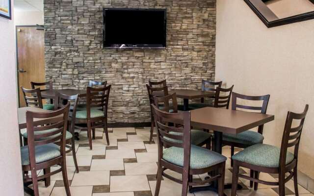 Quality Inn Brunswick Cleveland South