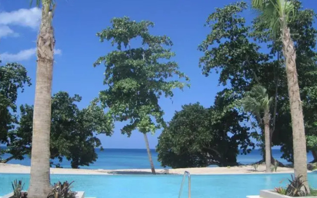 Bay Villa 12