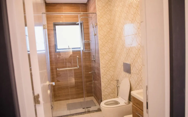 Grand Premiere 2 Bed by YourHost