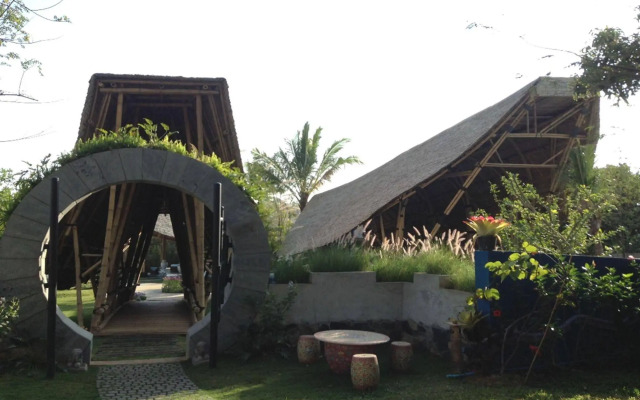 Reewa Waree Resort