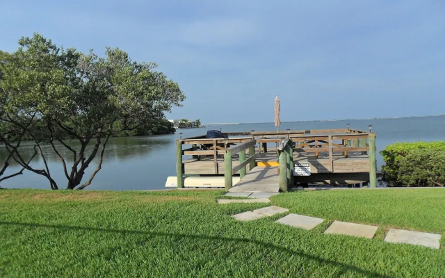Holiday Island 1 BR Condo