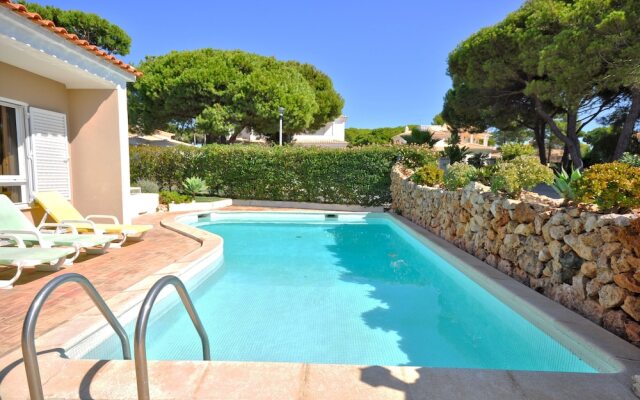 Stylish and Well-equipped, Private Pool, Close to Amenities, Free AC & Wifi