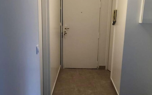 Apartment With 3 Bedrooms In Melun With Furnished Balcony And Wifi