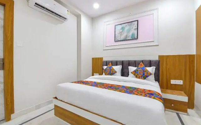 Fabhotel Grand Bala