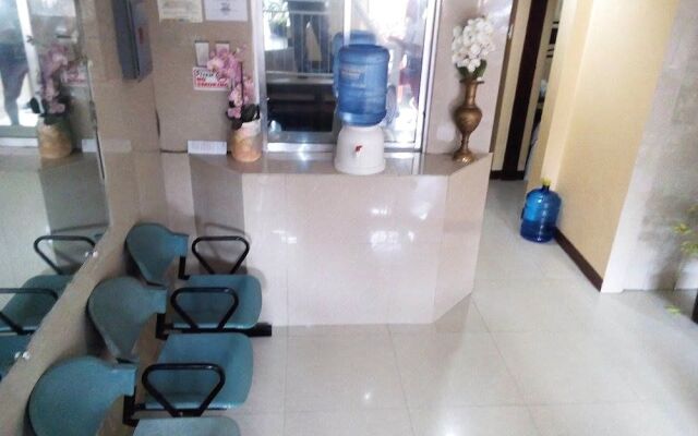 Garces Budget Apartelle