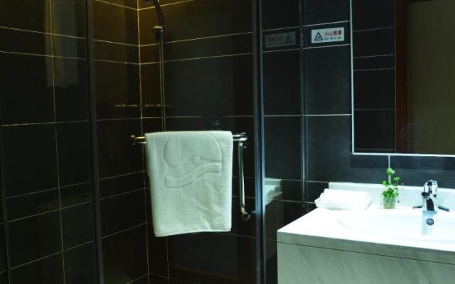 Lijiang Hotel