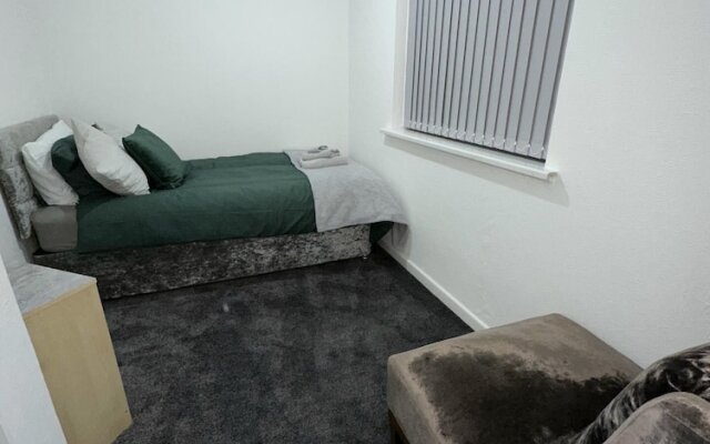 Noormak Nights Luxury 3-bed House in Birmingham