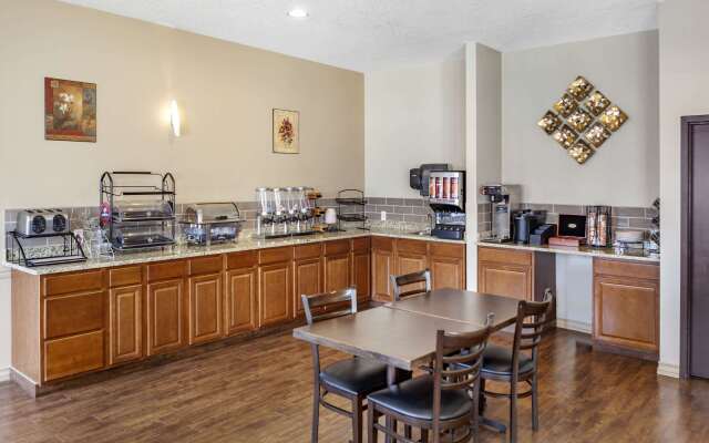Quality Inn & Suites Edmonton International Airport