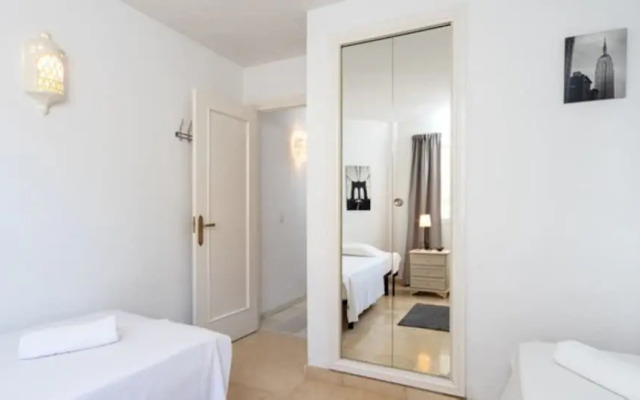 Apartment - 2 Bedrooms with Pool and WiFi - 107868