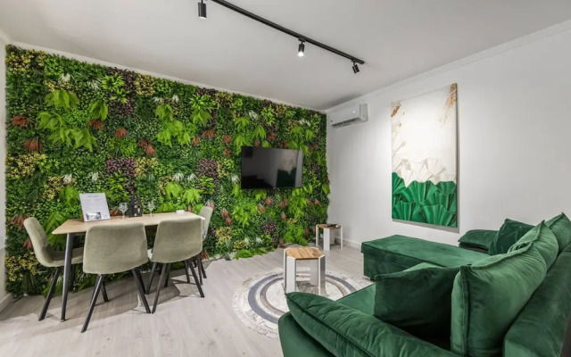 Green Luxe Suite 1 in Shkod r