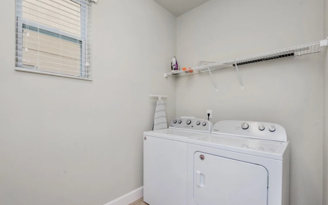 Broad Oak Villa Solterra 3