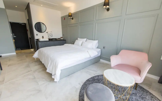 Hotel RAUM
