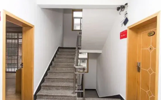 Zhangjiajie Yijia Apartment