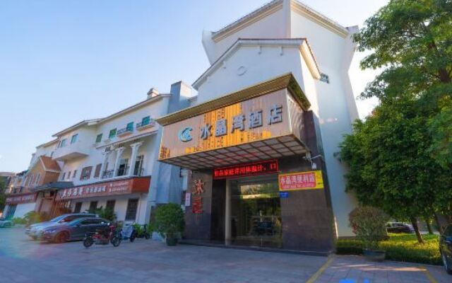 Crystal Bay Hotel