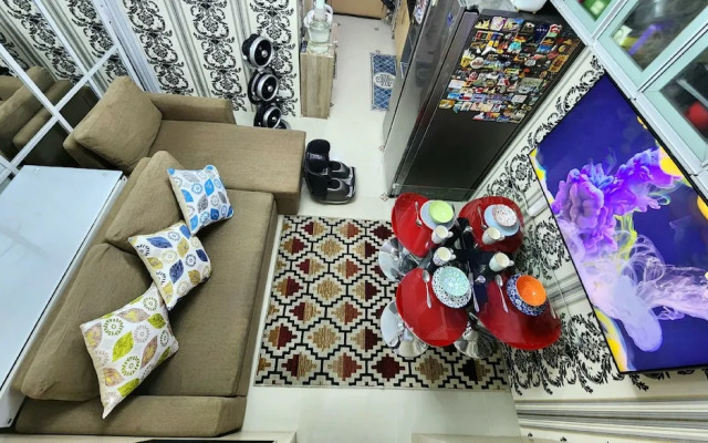 High-Tech Studio at Grass Residences -2 persons only, Quezon City