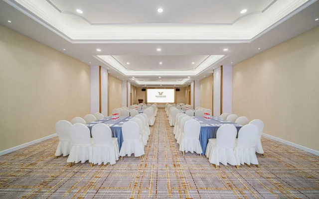 Vienna International Hotel Shenzhen Longhua Center