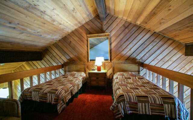 Snowcreek II #308 Condo