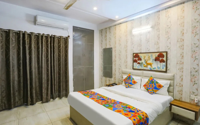 FabHotel Comfirt Inn