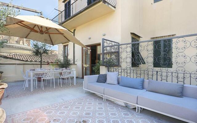 Luxury Apartment in Central Florence