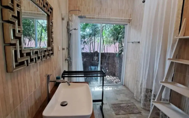 Laura's Guest House Samui
