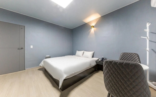 Yeosu Rivera Hotel