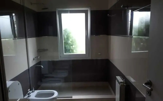 Acogedora Casa En Exclusivo Barrio