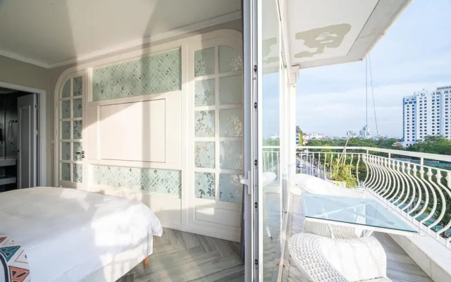 Luxe Paradise Suites Xuan Dieu