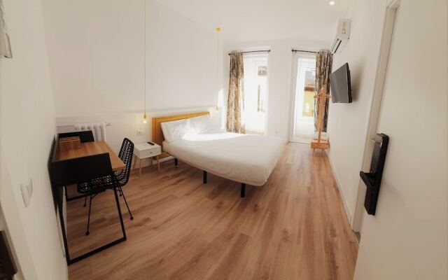 Hostal Manuela by gaiarooms