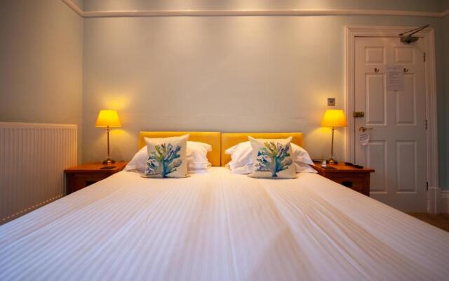 Westbury Lodge