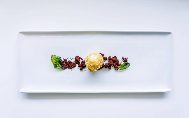 Golden Hotel & Apartments